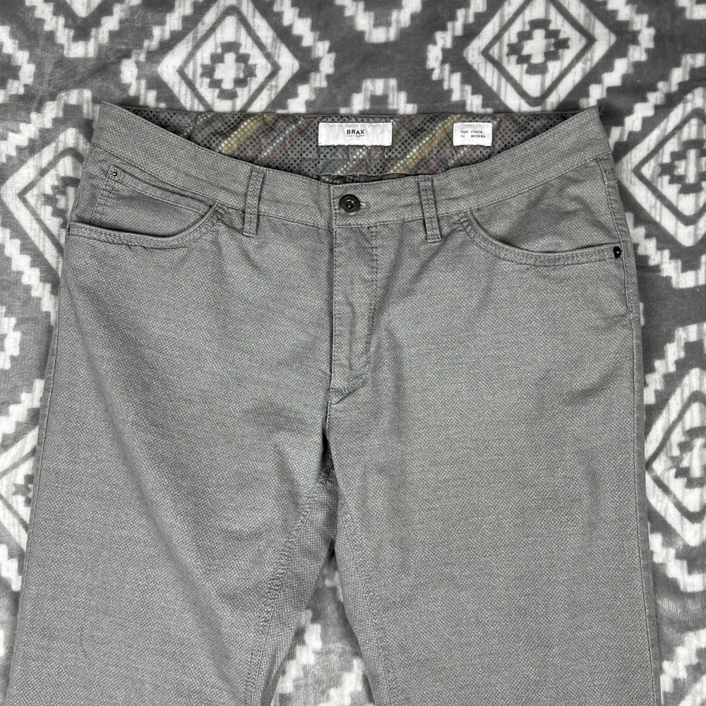 Brax Chuck Modern Fit‎ Chino Pants Mens 35x32 Flat Front Performance Stretch